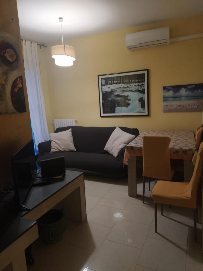 "La Casa Di Mariagrazia" Rooms Con Cucina Condivisa E Terrazza Sammichele Di Bari Exterior photo