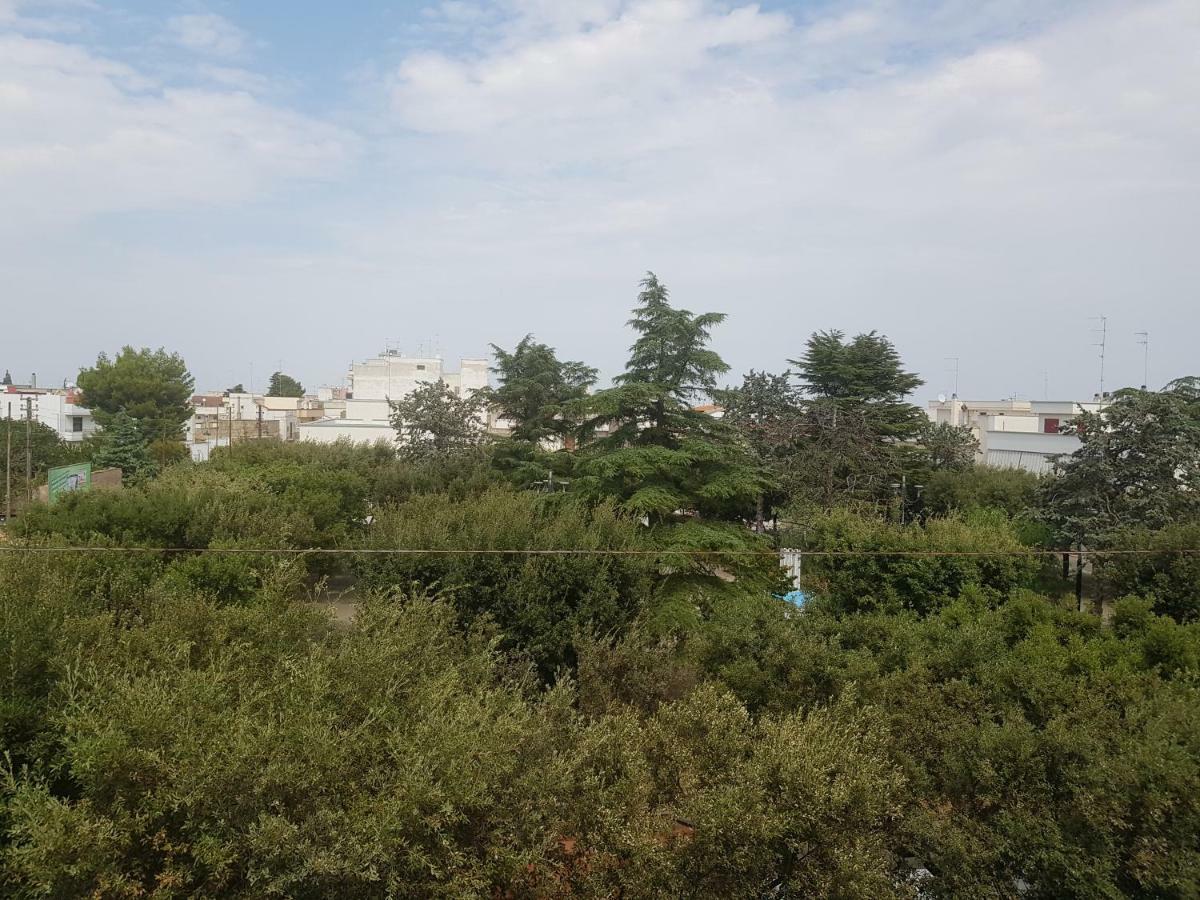 "La Casa Di Mariagrazia" Rooms Con Cucina Condivisa E Terrazza Sammichele Di Bari Exterior photo